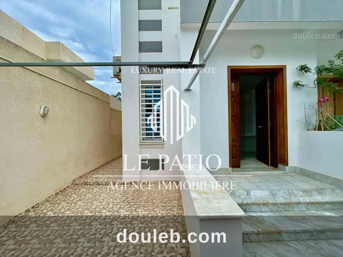 Duplex s3 a carthage d à Tunis