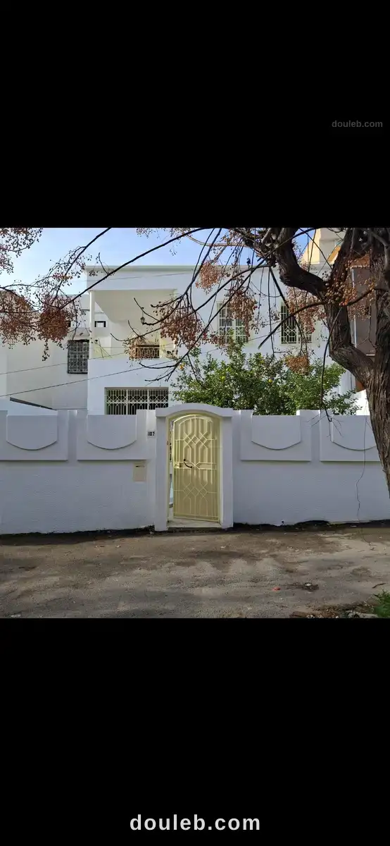 Villa montfleury tunis à Tunis