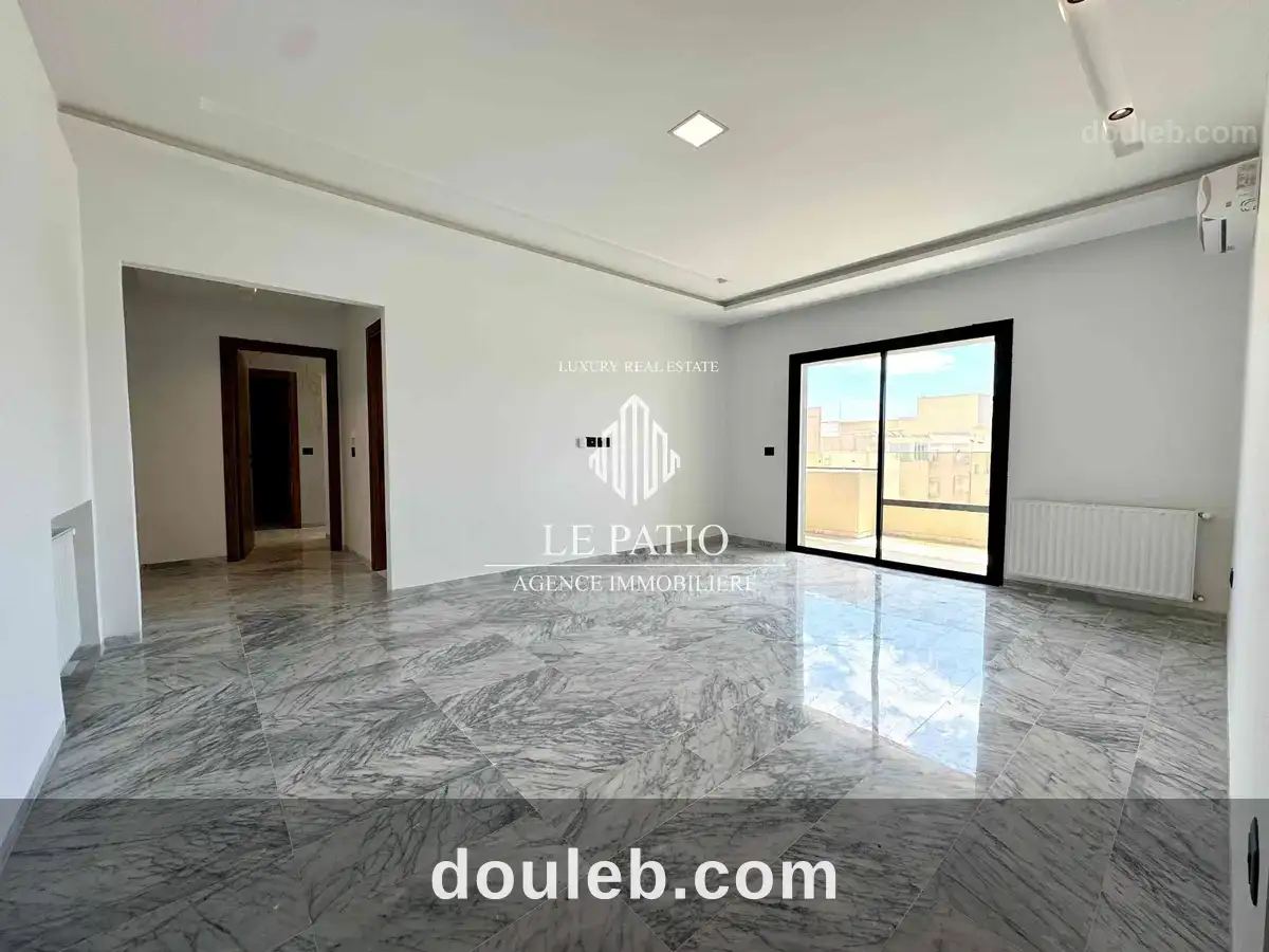 Appartement s2 neuf jamais habite a ain zaghouan à Tunis