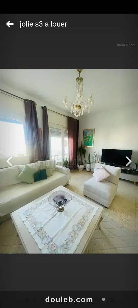 Un appartement s3 vide à manar 2 à Tunis