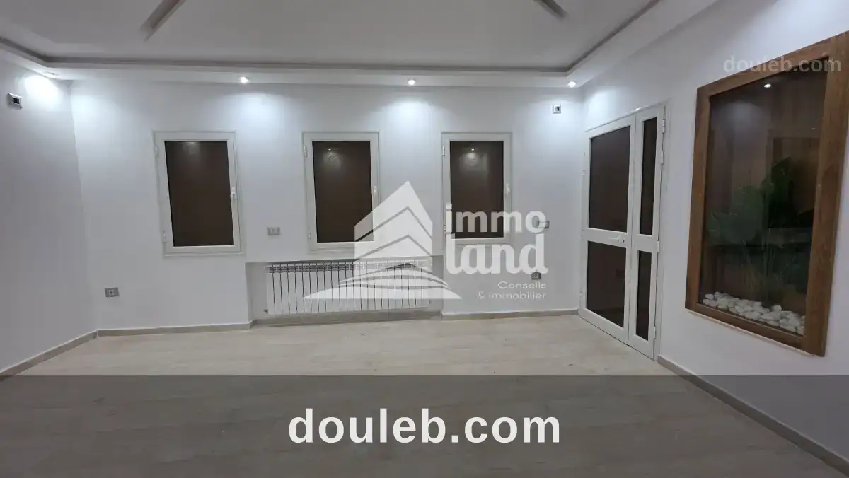 Triplex s5 avec jardin à la soukra à Tunis