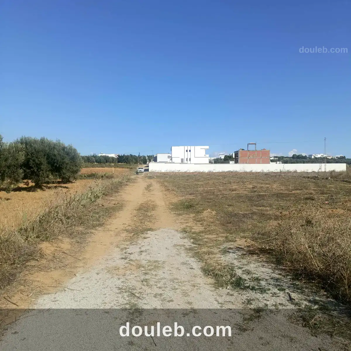 Av 400m monchar hammamet sud à Tunis