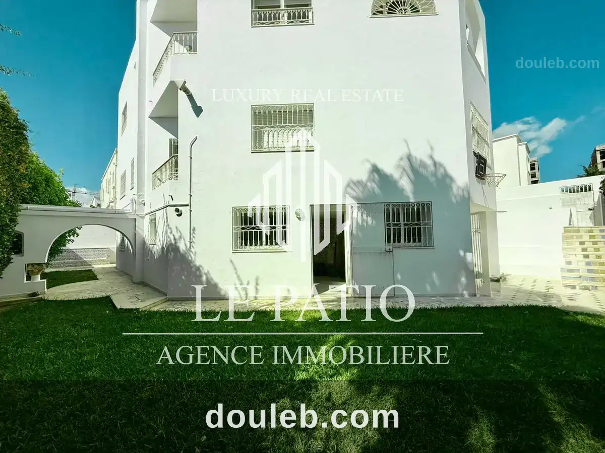 Villa s6 avec jardin a la marsa à Tunis