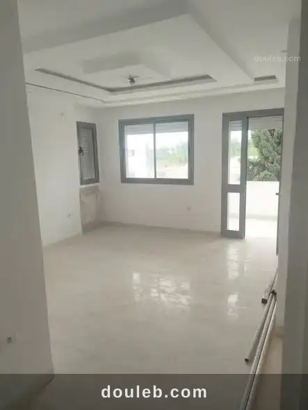 Etage de villa neuf à chotrana 3 à Tunis