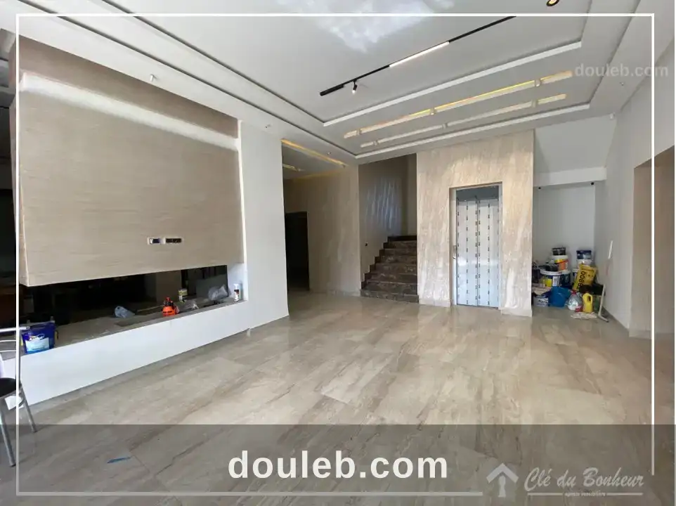 Superbe villa neuve à borj touil à Tunis