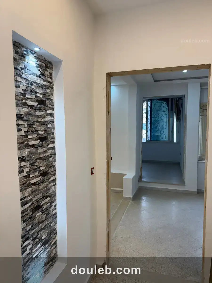 Local en face métro mourouj3 à Tunis