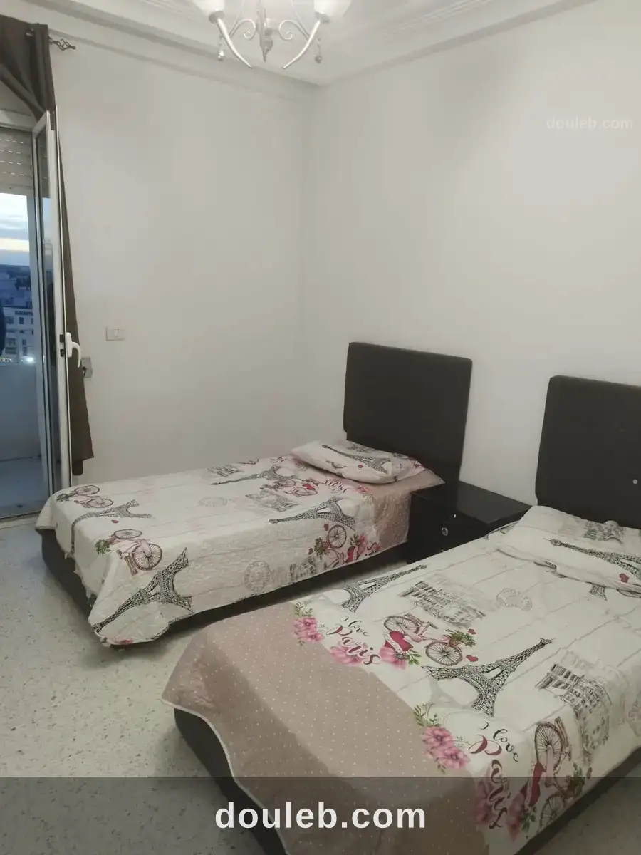 Un appartement s3 meublé à cité wahat laouina à Tunis