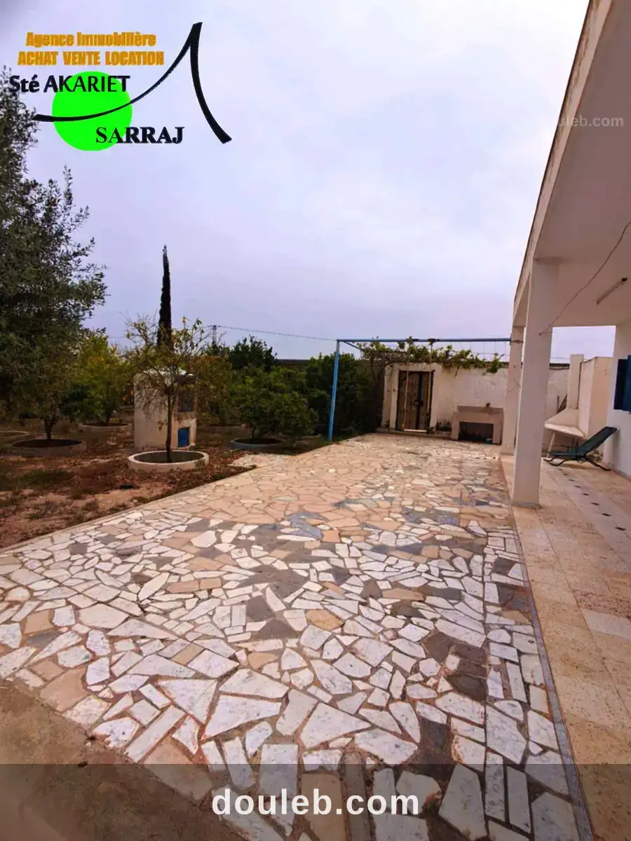 Senia cloturé 2 hectares à kalaa kebira baloum à Tunis