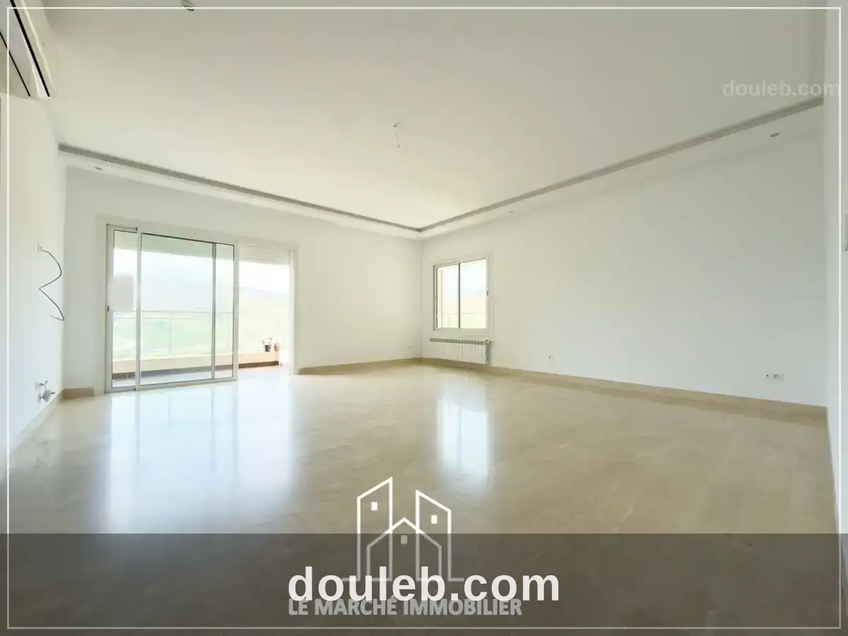 Un appartement trois chambres a ennaser à Tunis