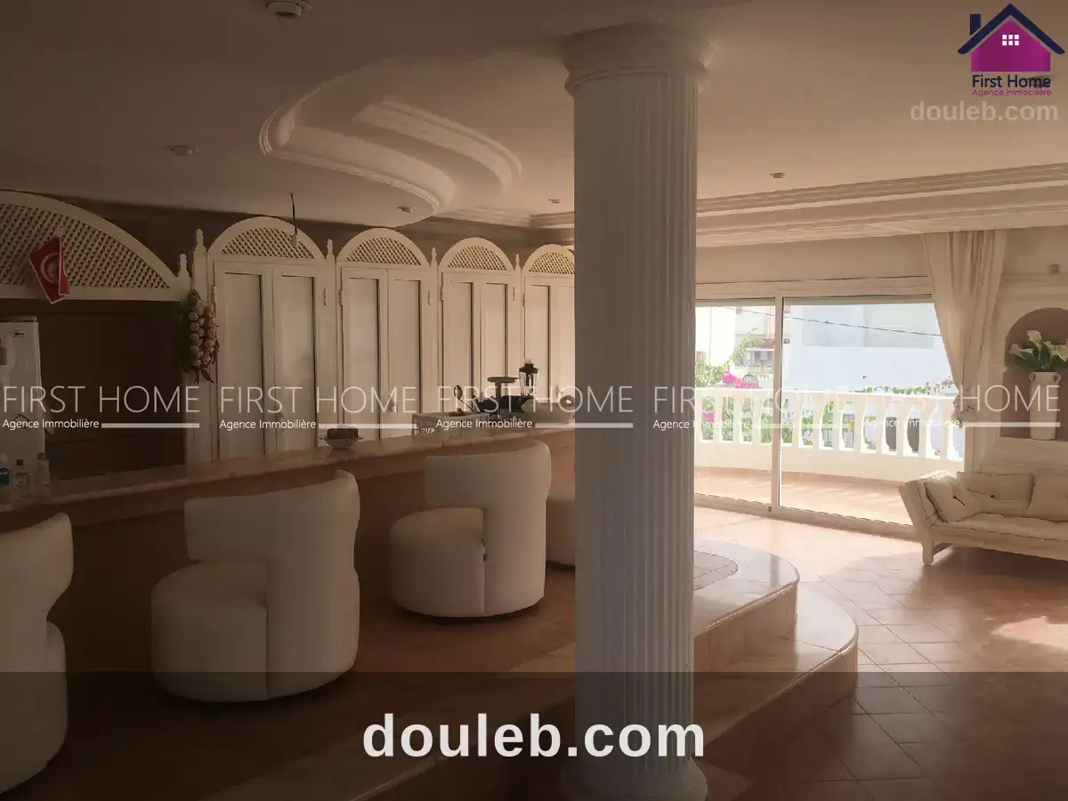 Villa pied dand l'eau à Tunis