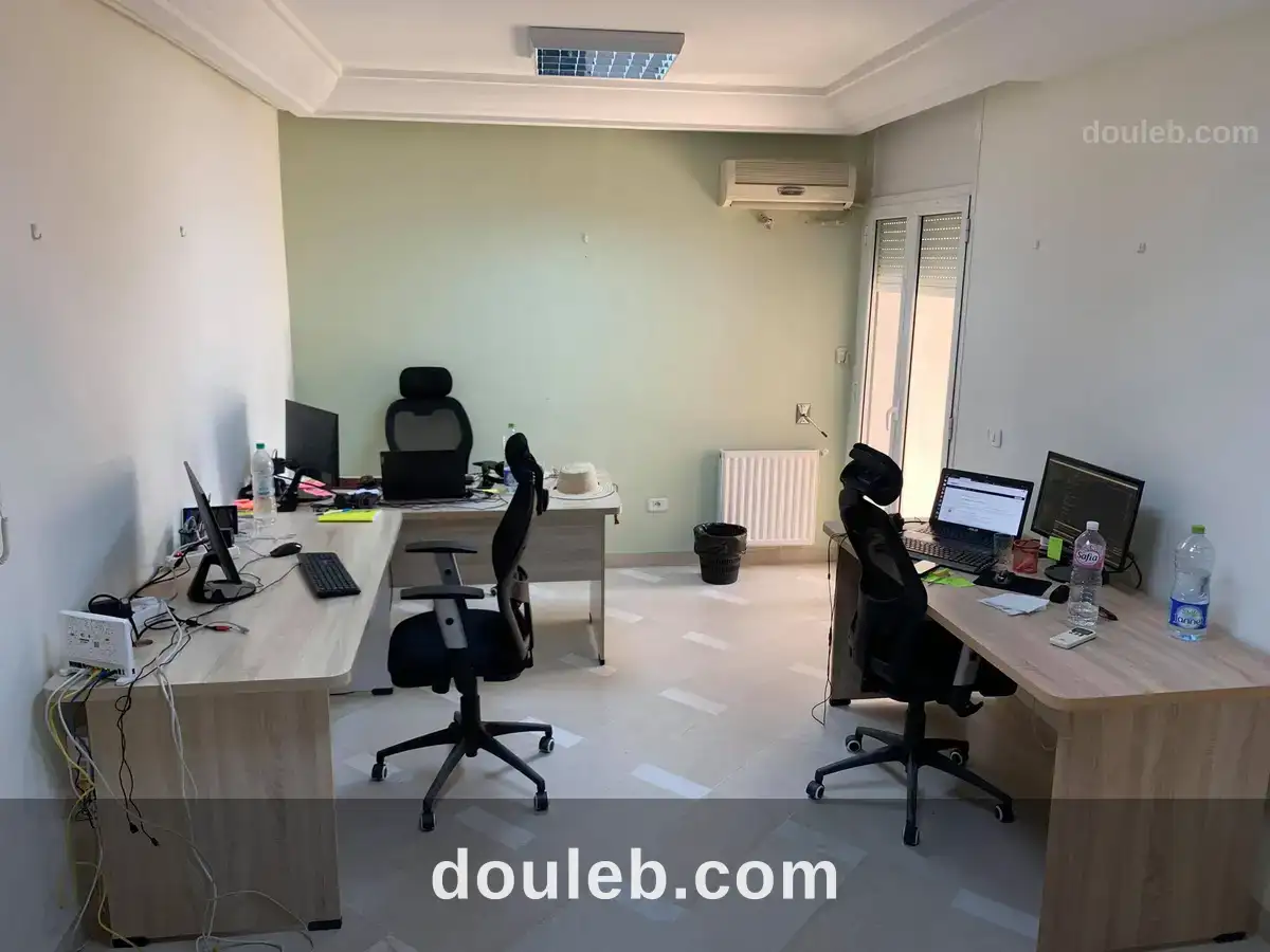 Bureau 65 m centre urbain nord avec parking à Tunis