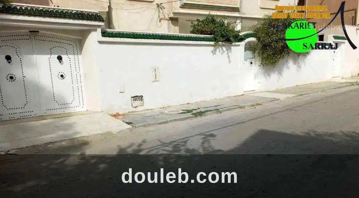 Rdc de villa sousse jaouhra prés clinique essalem à Tunis