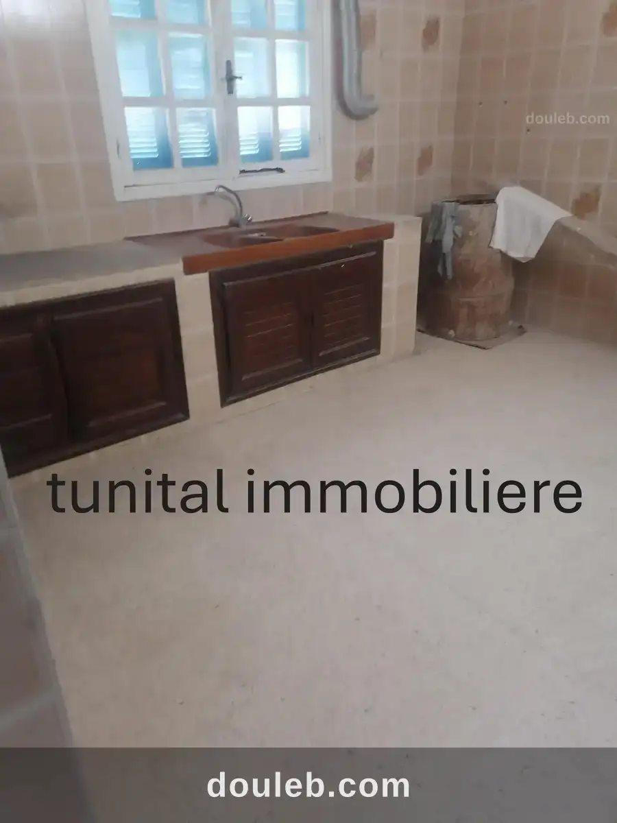 Route de malaga la marsa à Tunis