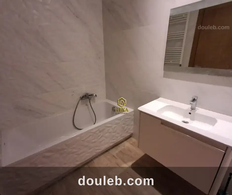 App s2 aux jardins de carthage avec balcon à Tunis