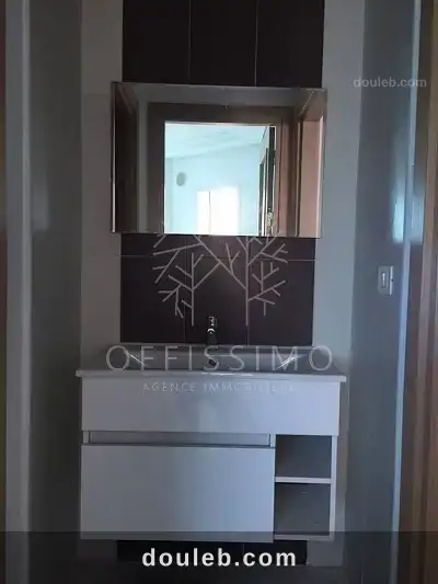 Appartement s2 lac 2 haut standing à Tunis