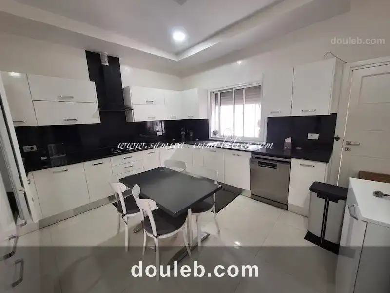 L1218 villa lilas à Tunis