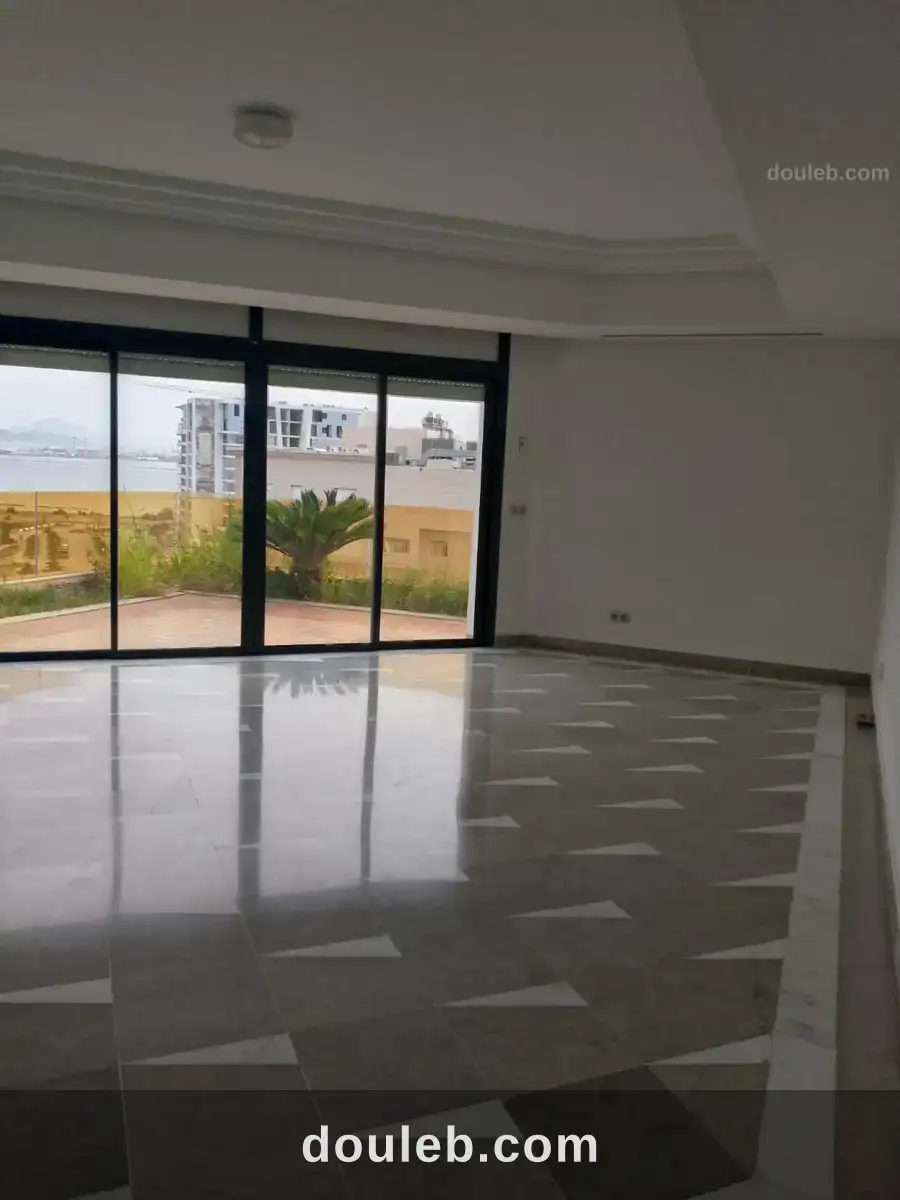 Beau duplex vue lac à Tunis