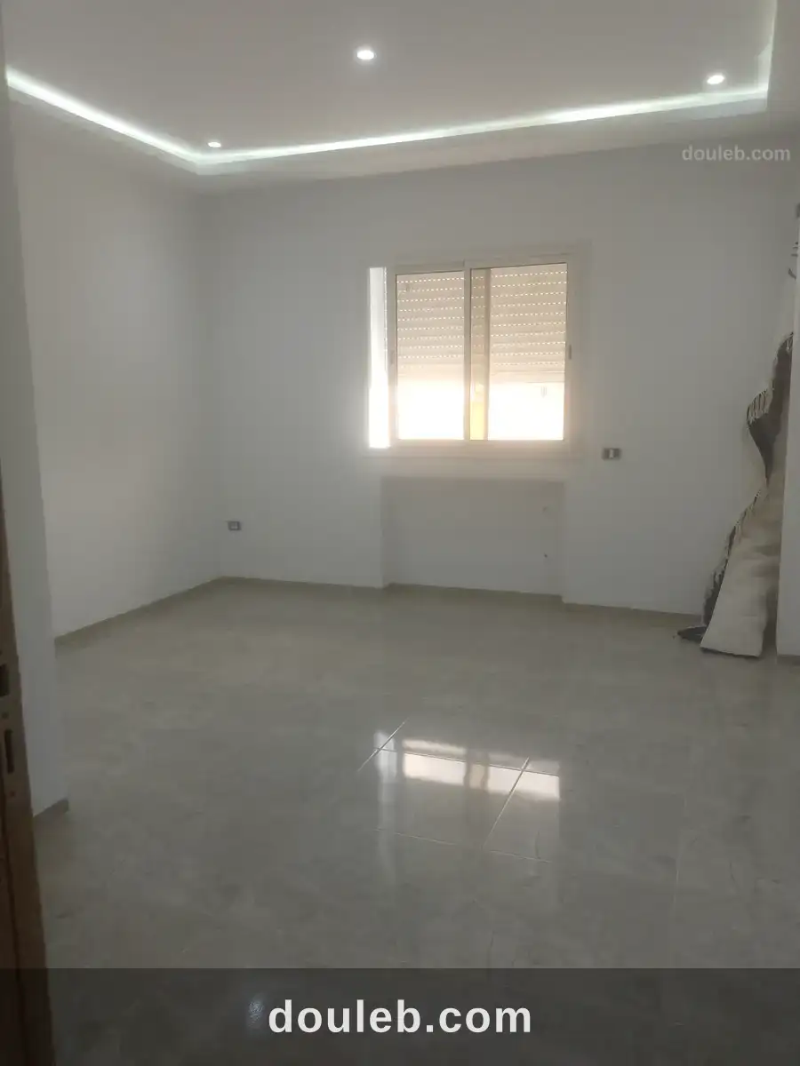 S plus 1 près monoprix l'aouina à Tunis