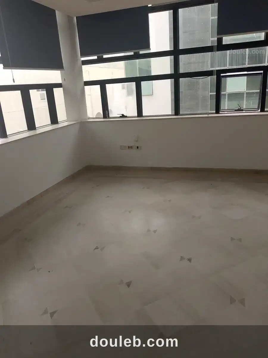 Un beau bureau ou cabinet à Tunis