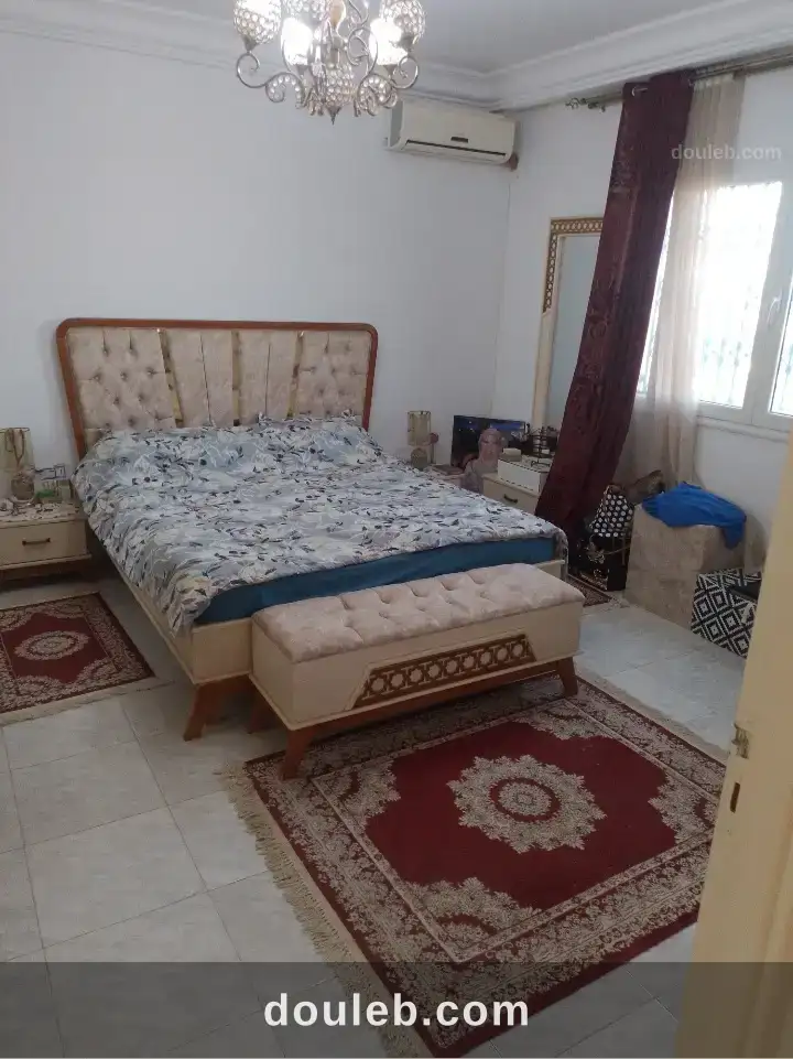 Maison deux niveaux campagne hammamet à Tunis