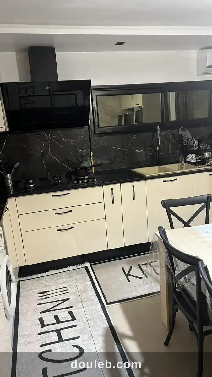 Villa de 3 étages - Miniature 2