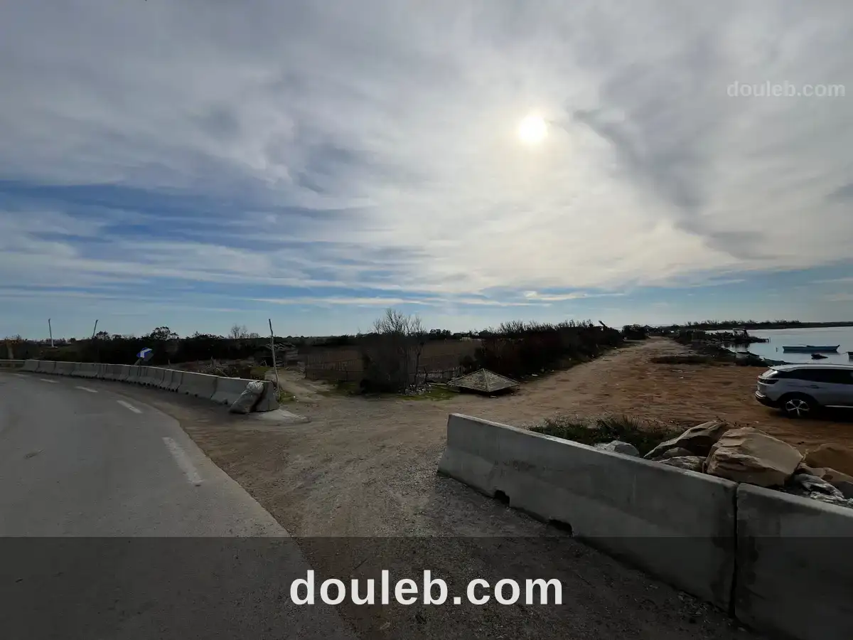 Terrain en bord de lagune - Miniature 4