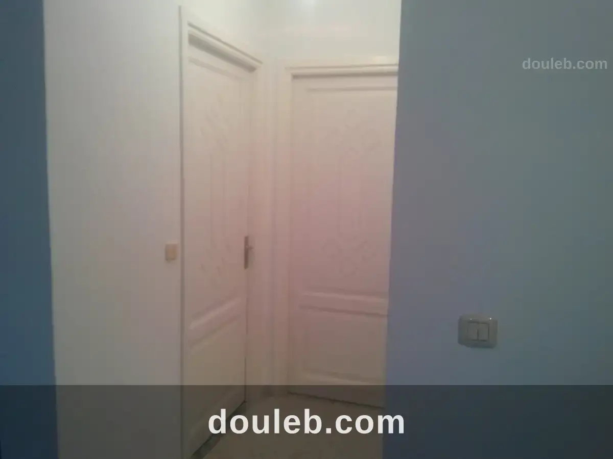 Appart neuf de 3 pièces meublé et climatisé - Miniature 3