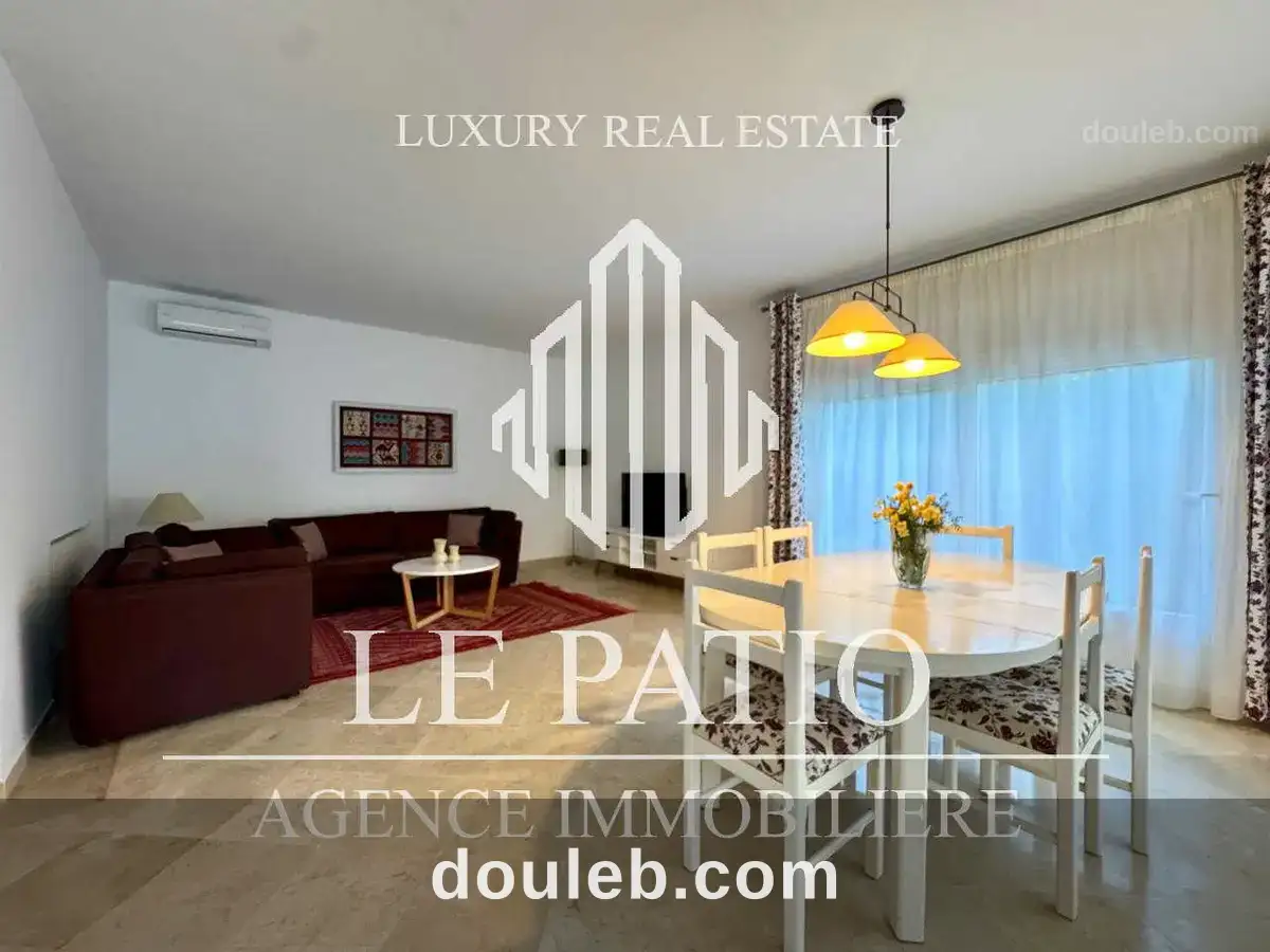 Rez de chaussée de villa meublé jardin et piscine à Tunis