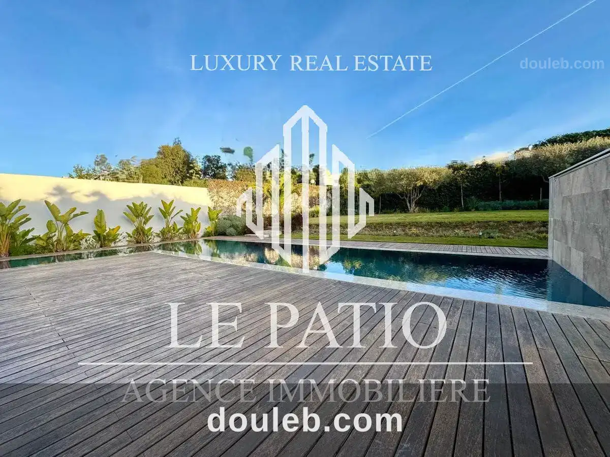 Rez de chaussée de villa meublé jardin et piscine - Miniature 2