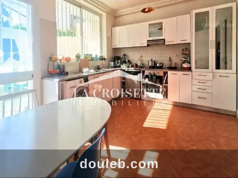 Villa s5 avec piscine à la marsa zvl0179 - Miniature 4