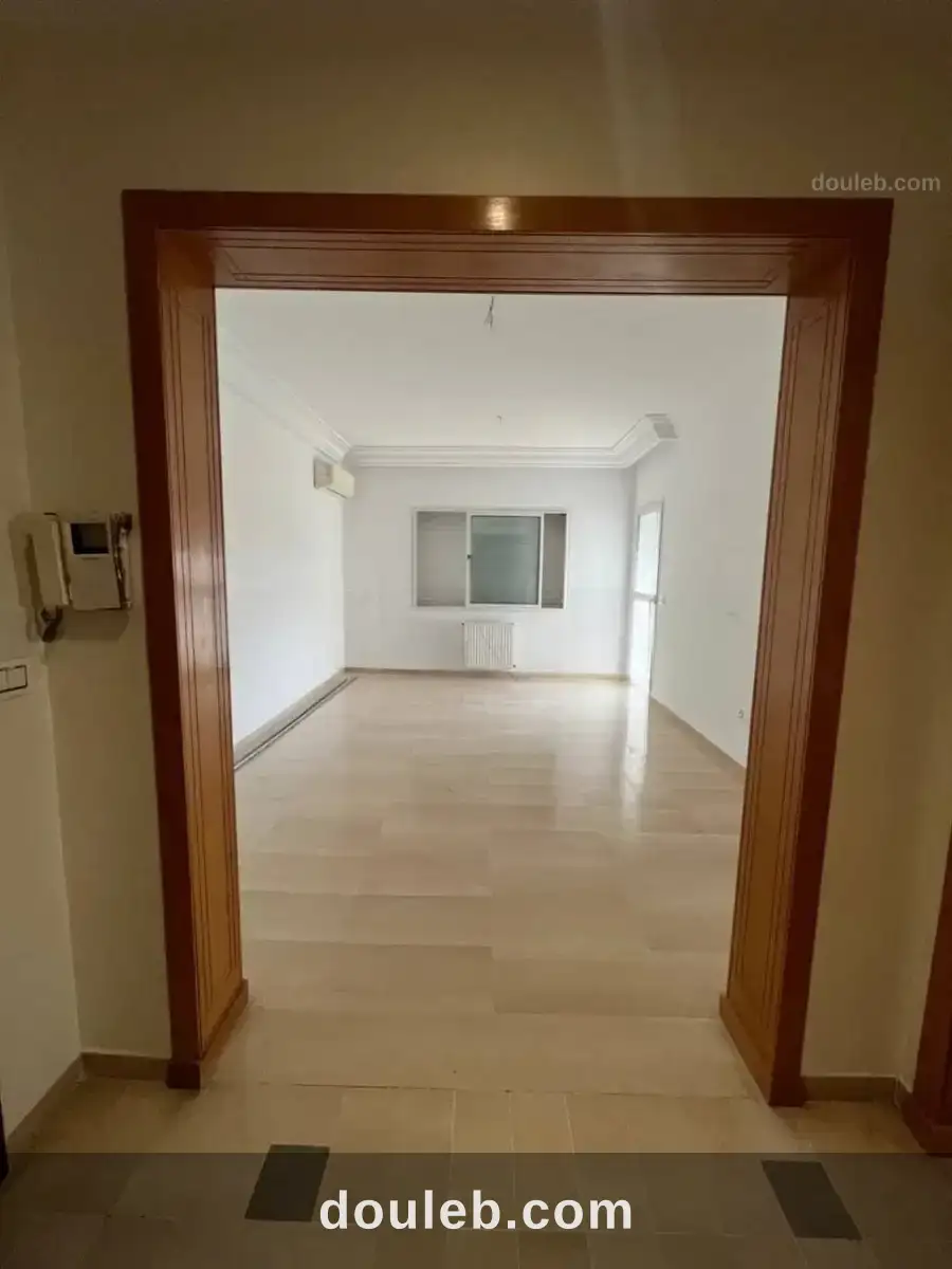 Ennasr 2 joli appt s2 bien ensoleillé à Tunis