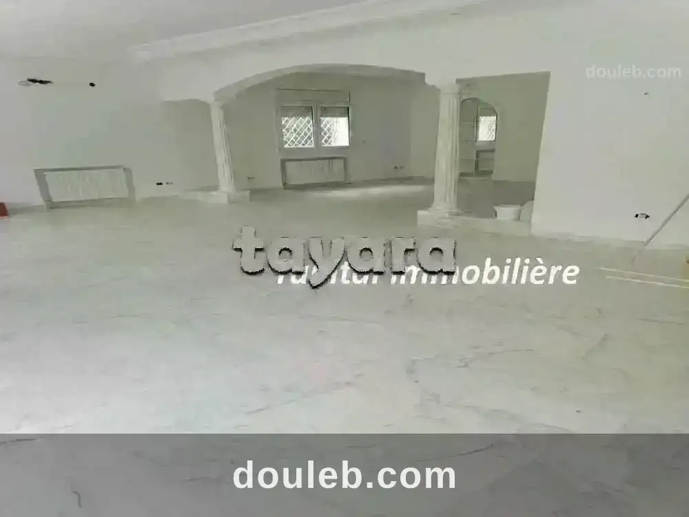 Villa hsti gv à Tunis