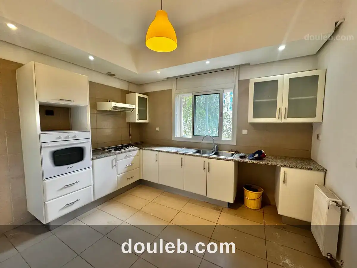 Appartement s2 avec jardin au lac 1 à Tunis