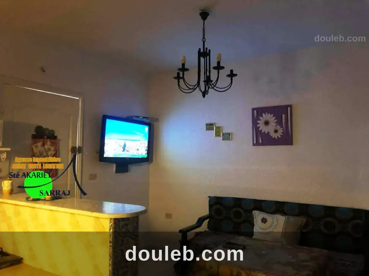 Terrain cloturé 471m avec studio à chatt mariem à Tunis