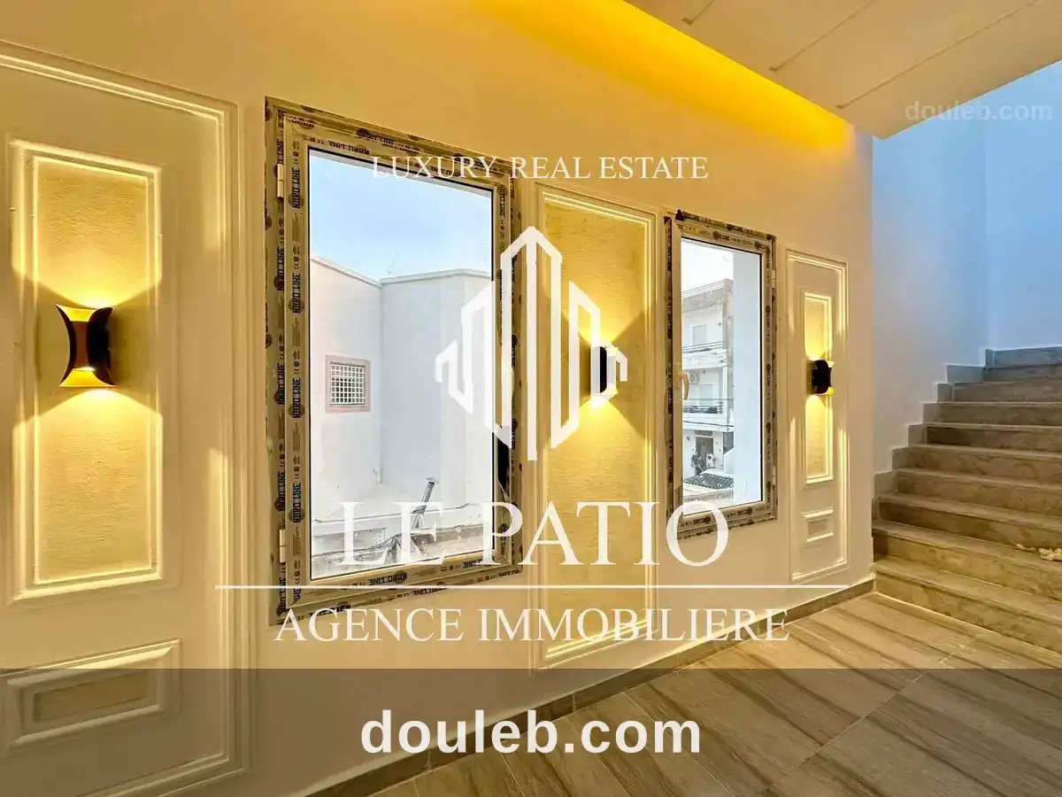 Etage de villa s2 à Tunis