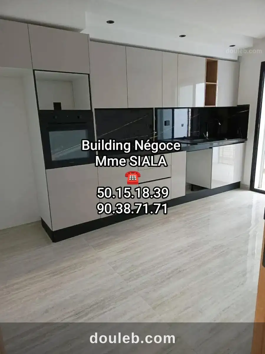 Ennasr 2 joli appt s2 haut stg avec jardin à Tunis