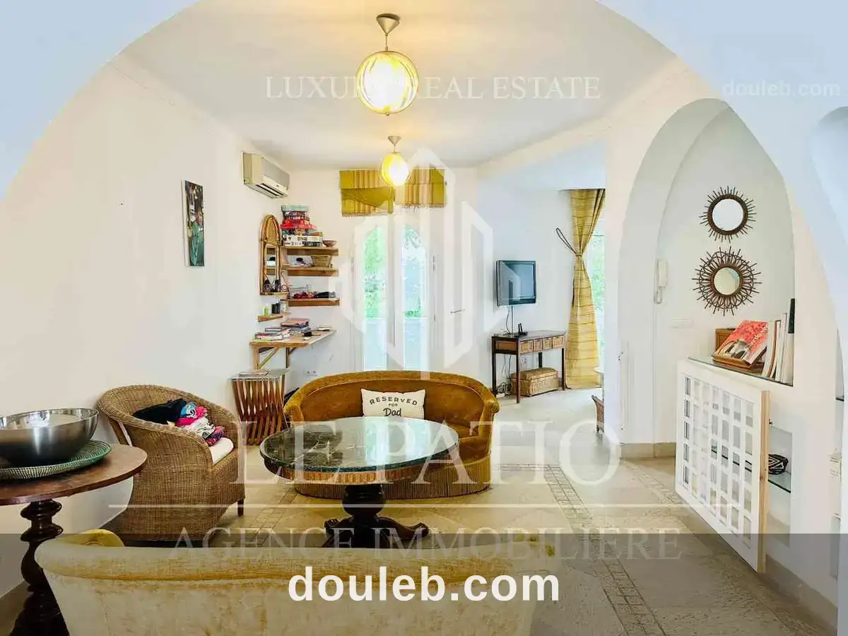 Triplex s3 meublé à la marsa ville à Tunis