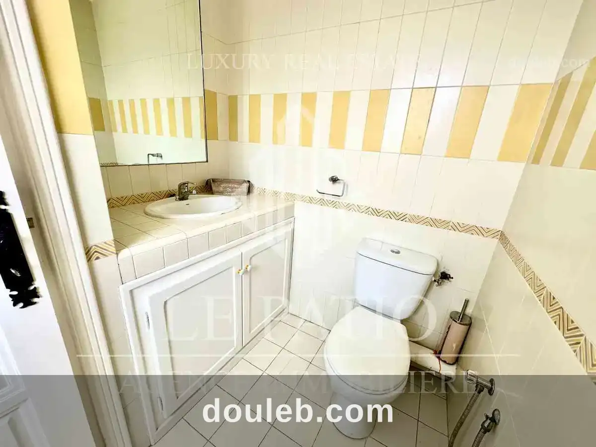 Appartement s1 meuble a la marsa avec jardin - Miniature 5