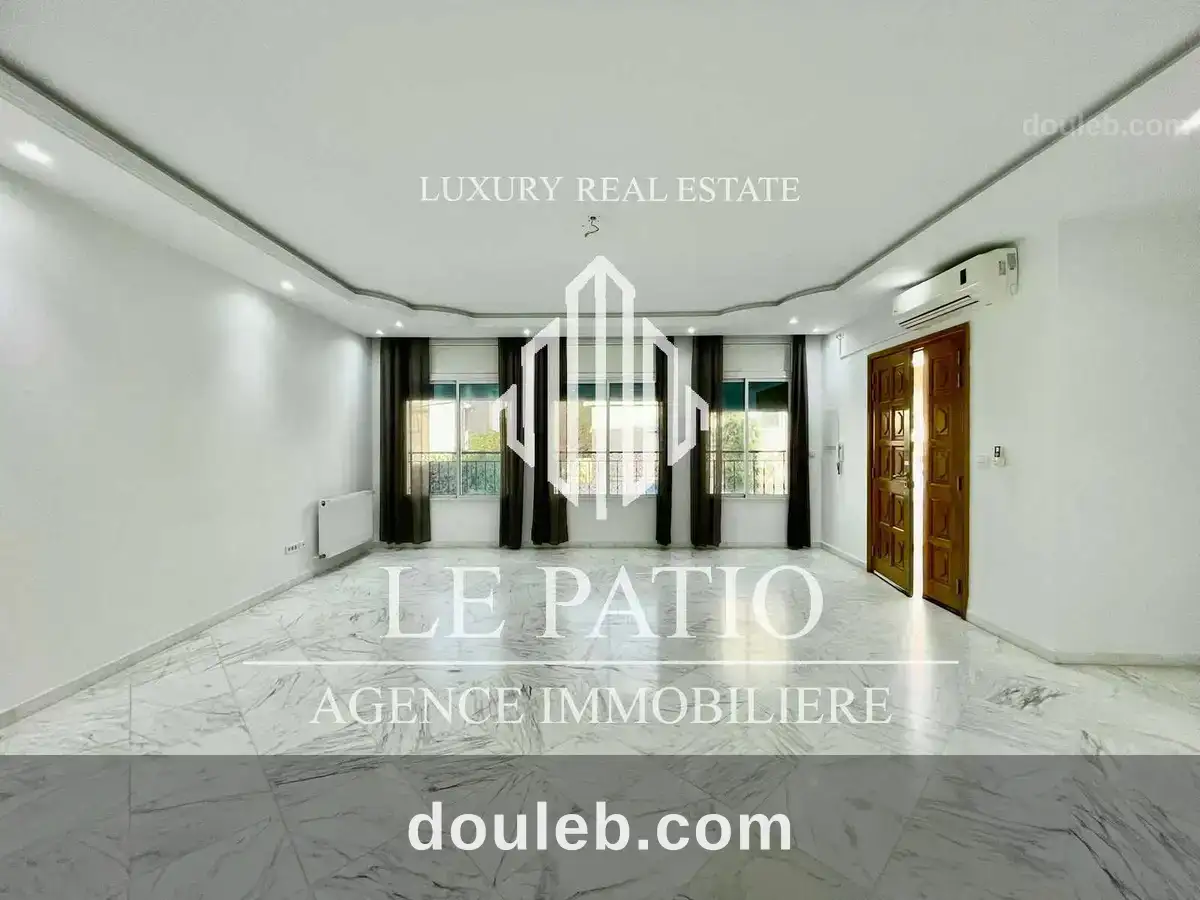 Etage de villa s3 a la marsa ville - Miniature 5