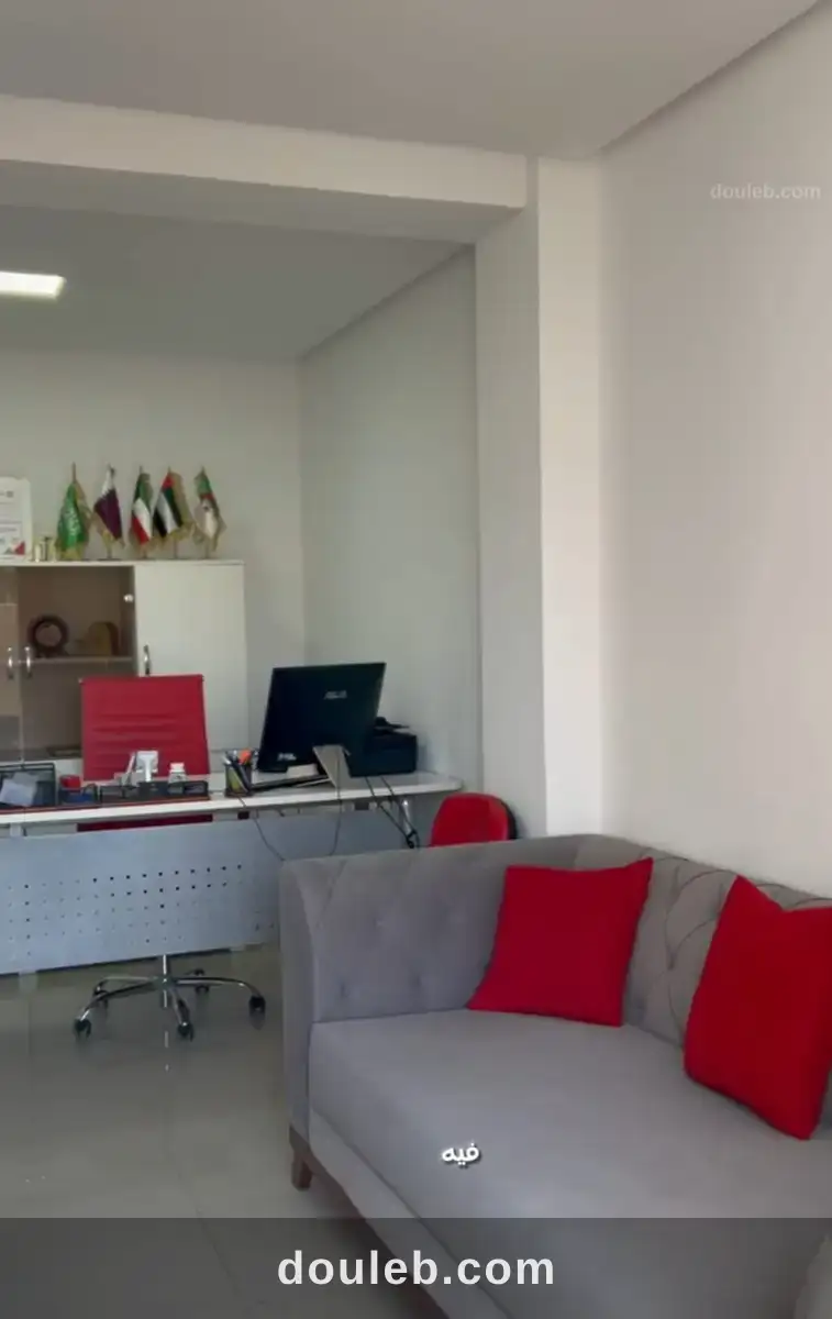 Immeuble r5 bureaux avec des local commerciale - Miniature 4