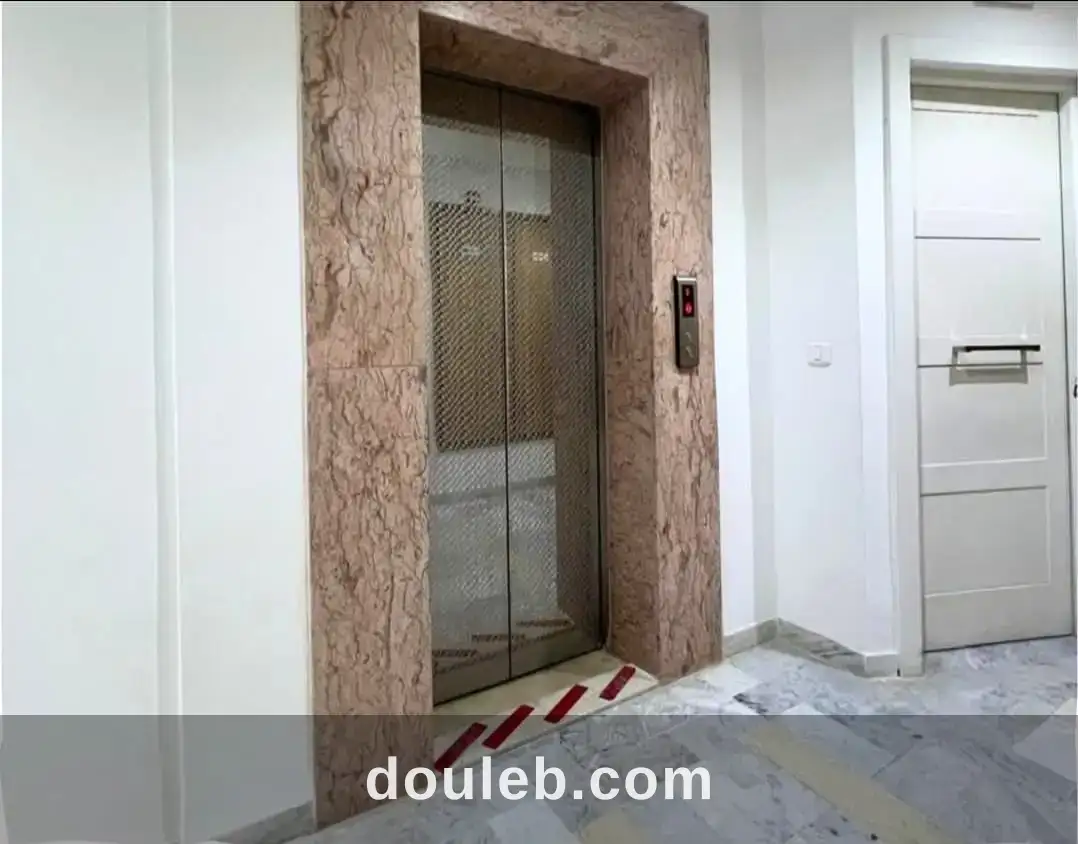 Immeuble r5 bureaux avec des local commerciale - Miniature 5