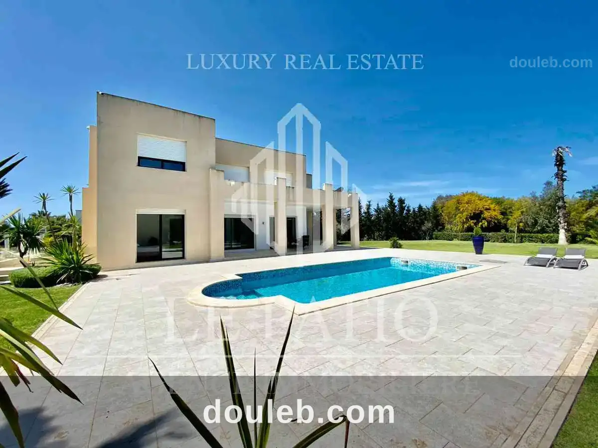 Villa meublé avec piscine à gammarth à Tunis