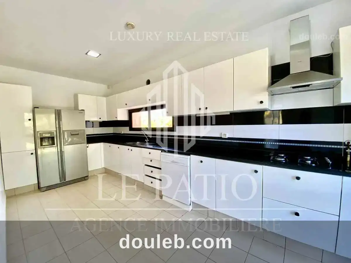 Villa meublé avec piscine à gammarth - Miniature 3