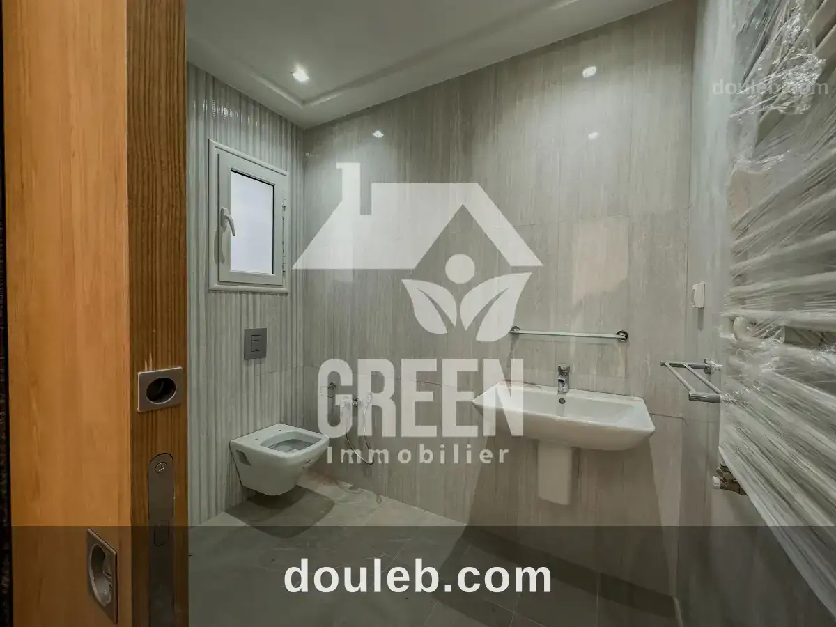 Appartement s2 la queen - Miniature 3