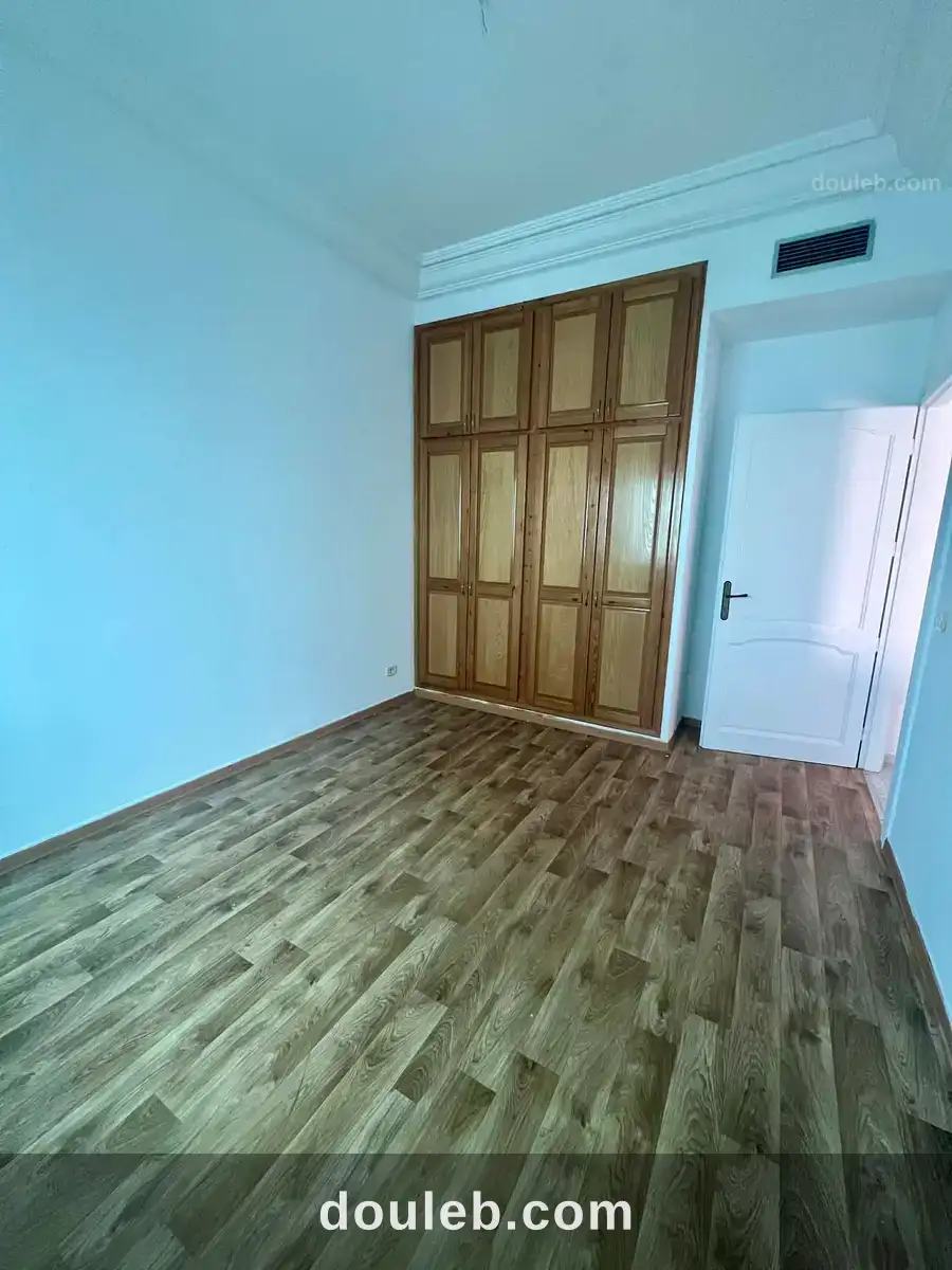 Bureau open space et une pièce au lac 1 - Miniature 2