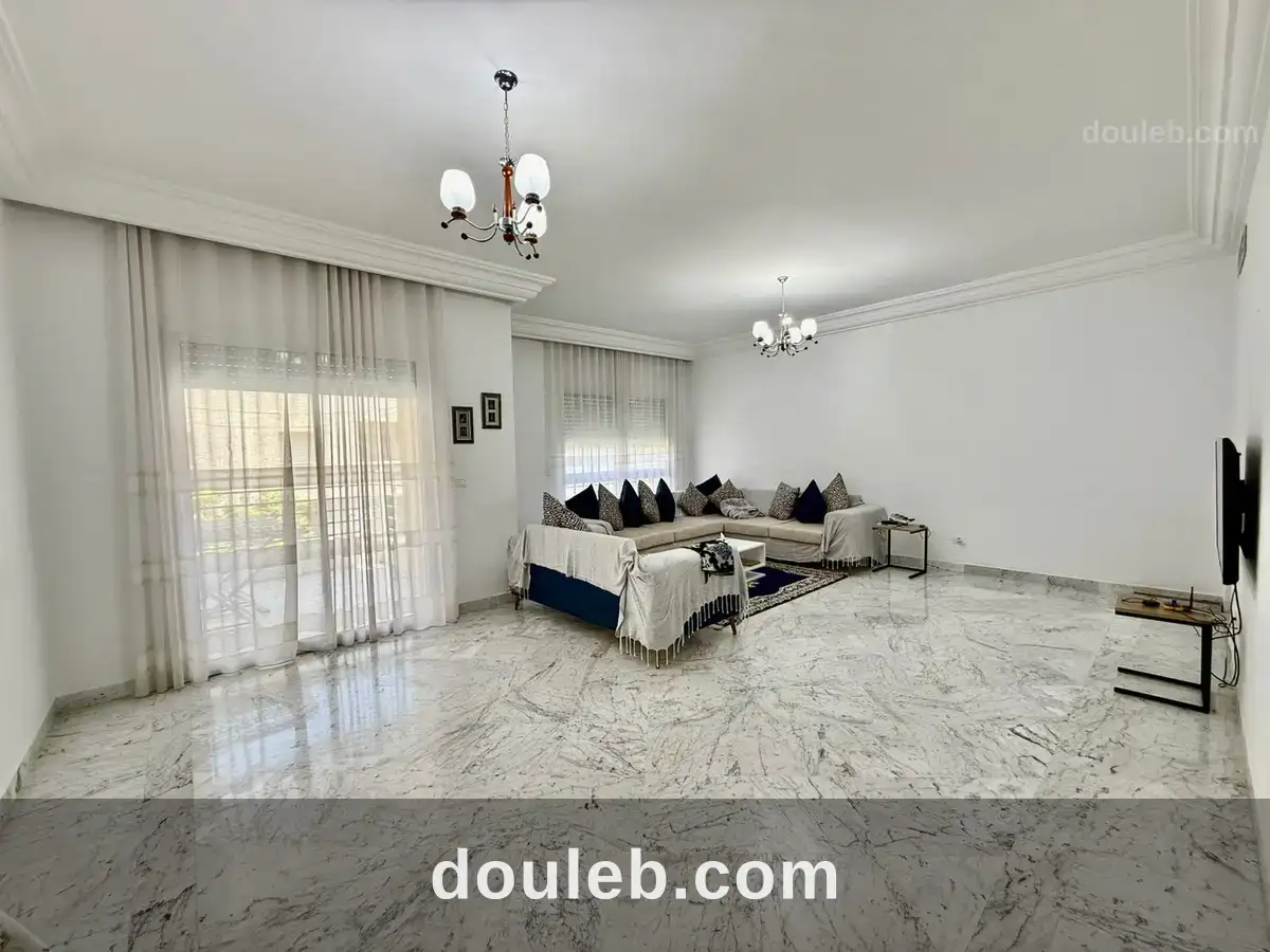 Aprt salon et 4 chambres au lac 2 à Tunis