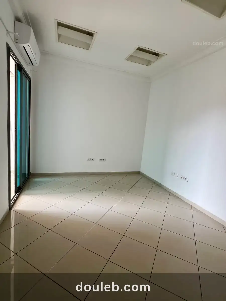 Bureau h et 5 pièces 3500 ttc - Miniature 5