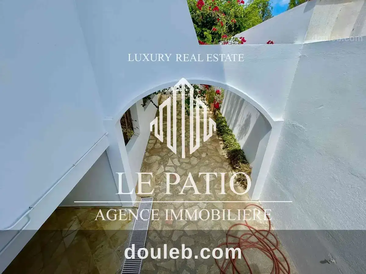 Villa s5 avec piscine à gammarth - Miniature 3