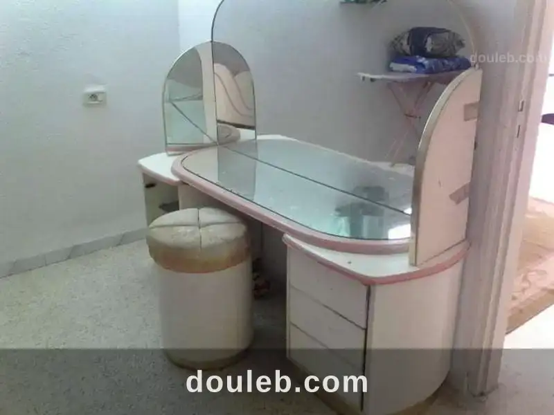 Grand studio avec garage - Miniature 2