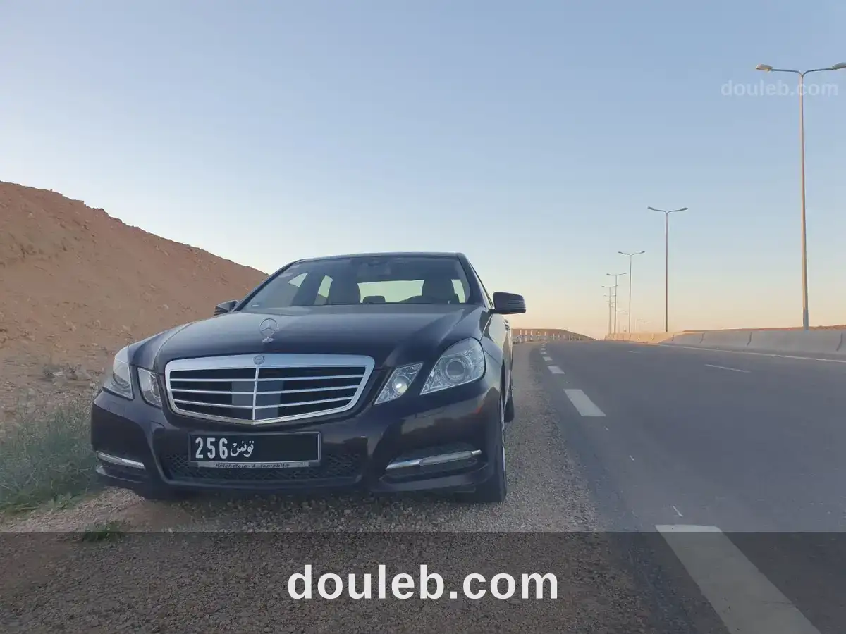 Mercedes benz classe e220 à Tunis